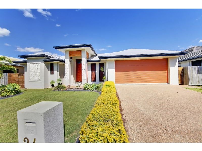 24 Waterfront Parade, Idalia QLD 4811