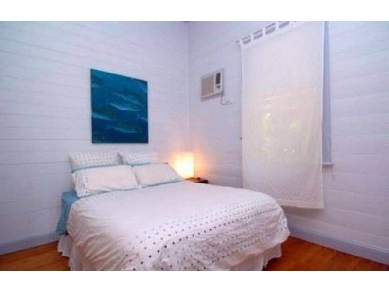 9 Goldring Street, Hermit Park QLD 4812