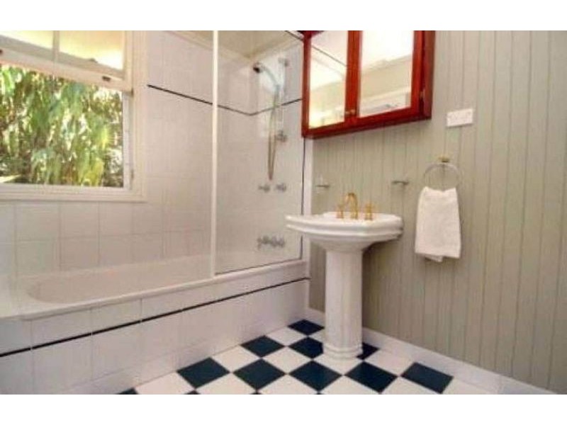 9 Goldring Street, Hermit Park QLD 4812