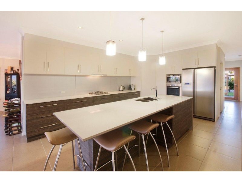 14 Ashmore Crescent, Burdell QLD 4818