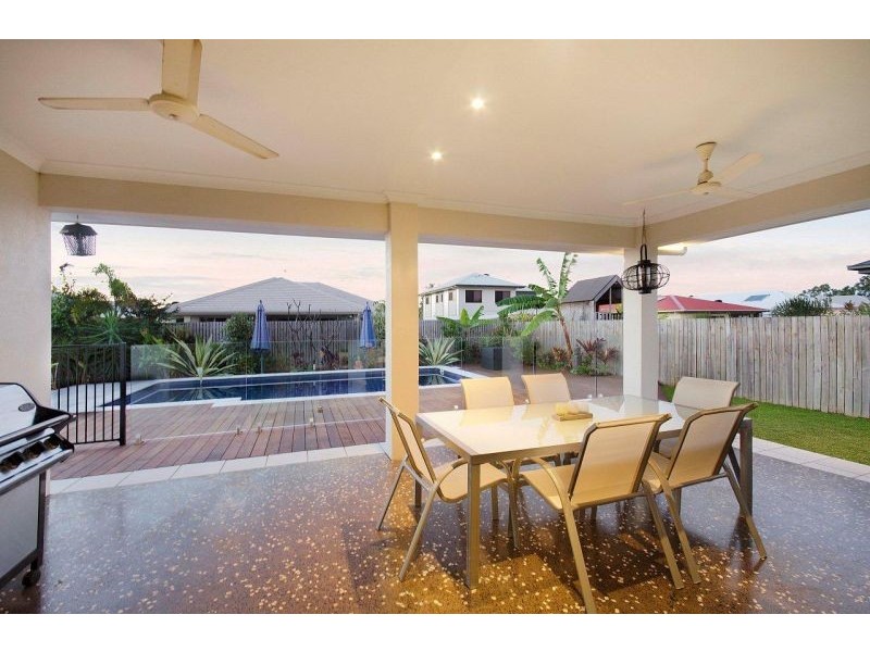 14 Ashmore Crescent, Burdell QLD 4818