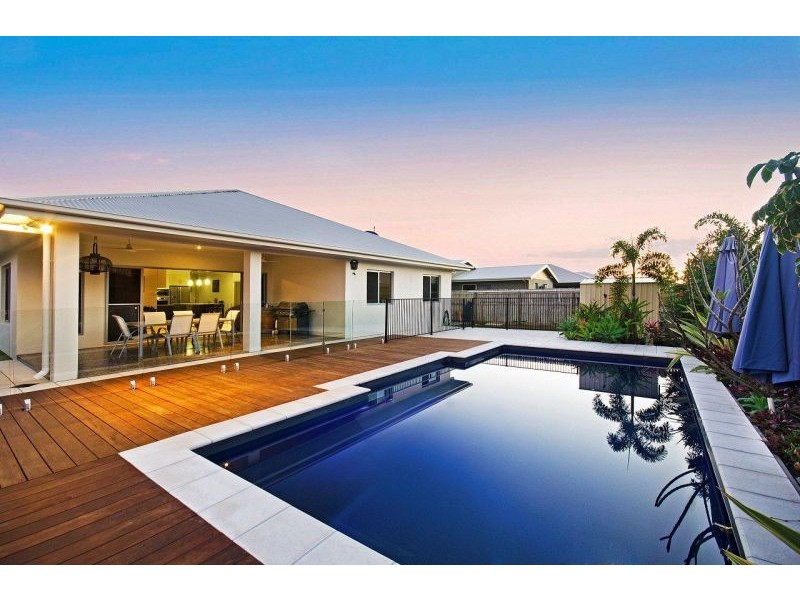 14 Ashmore Crescent, Burdell QLD 4818