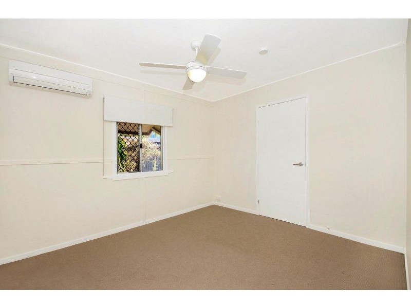 27 Hubert Street, South Townsville QLD 4810