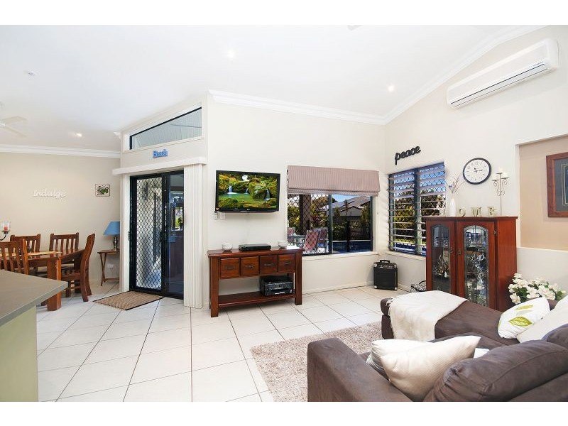 14 Woodwark Drive, Bushland Beach QLD 4818