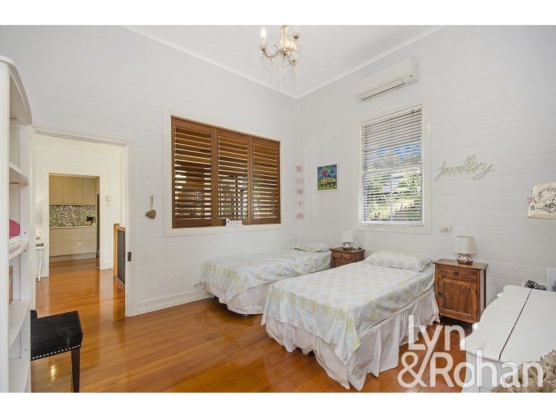 22 Philp Street, Hermit Park QLD 4812