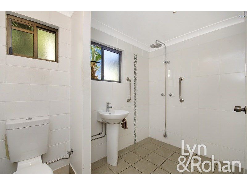 22 Philp Street, Hermit Park QLD 4812