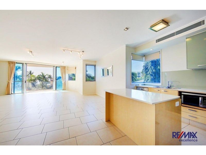 304/72 The Strand, North Ward QLD 4810