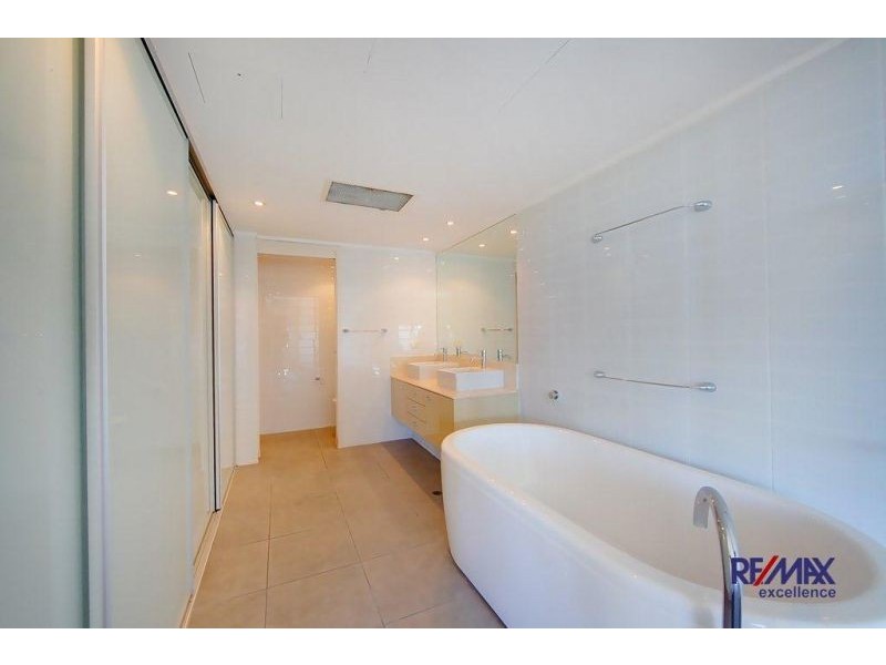 304/72 The Strand, North Ward QLD 4810