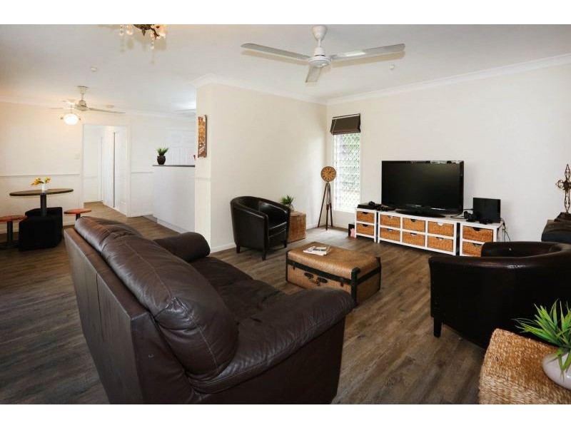 50 Palm Street, Rowes Bay QLD 4810