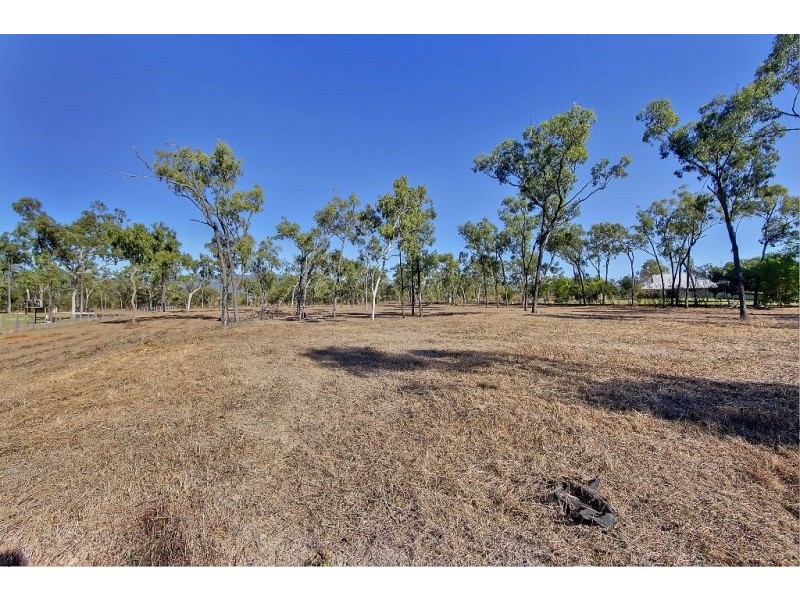 16 Tennessee Way, Kelso QLD 4815