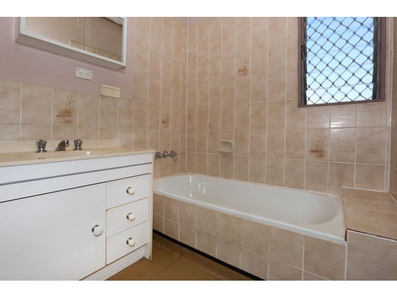 22 Daniels Street, Vincent QLD 4814