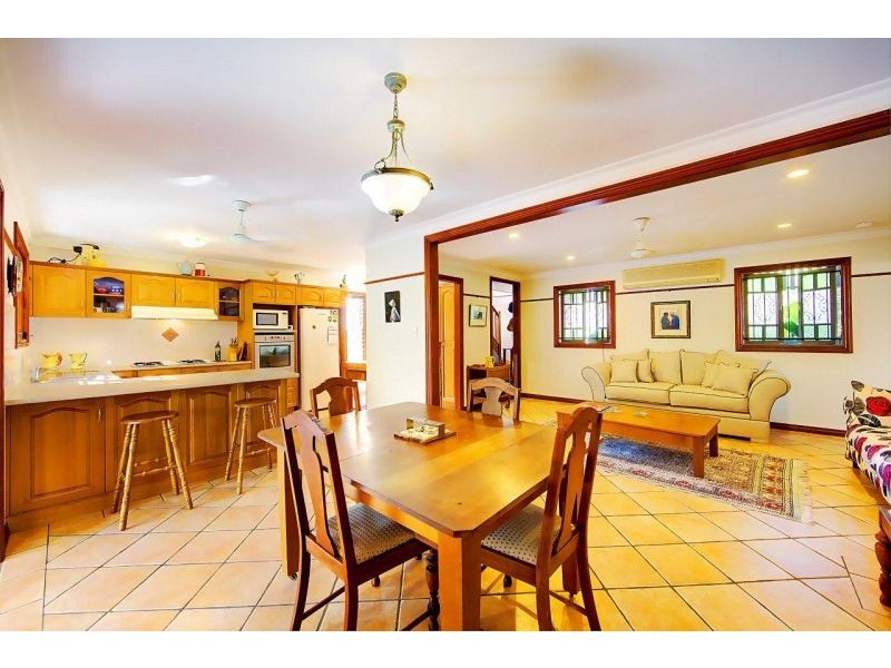 28 Hammond Street, Mysterton QLD 4812