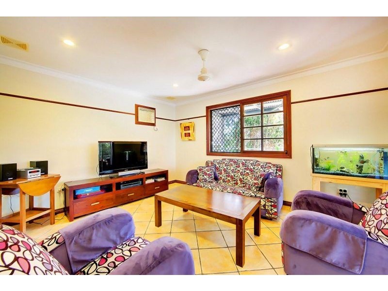 28 Hammond Street, Mysterton QLD 4812