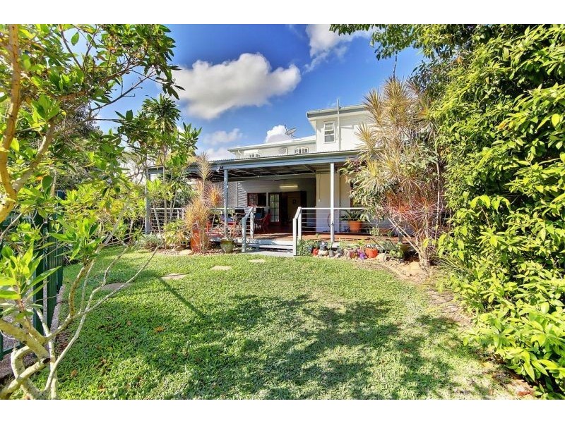 28 Hammond Street, Mysterton QLD 4812