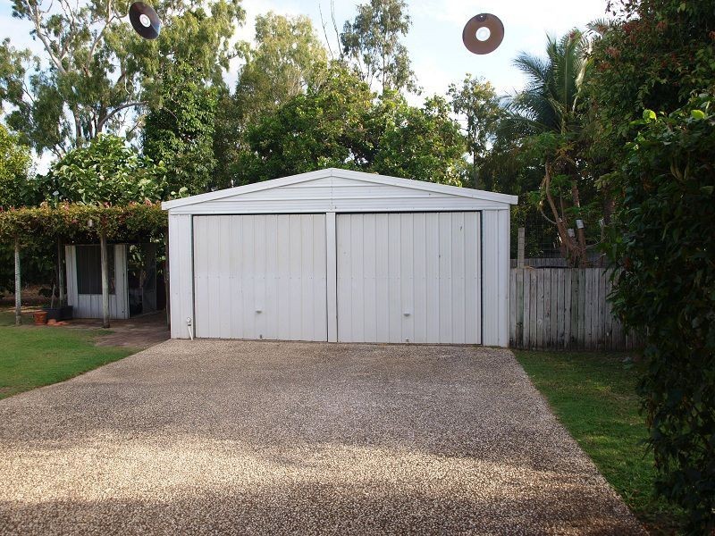 105 Coutts Drive, Bushland Beach QLD 4818