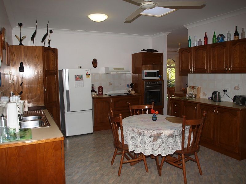 105 Coutts Drive, Bushland Beach QLD 4818