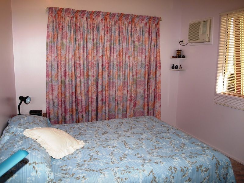 105 Coutts Drive, Bushland Beach QLD 4818