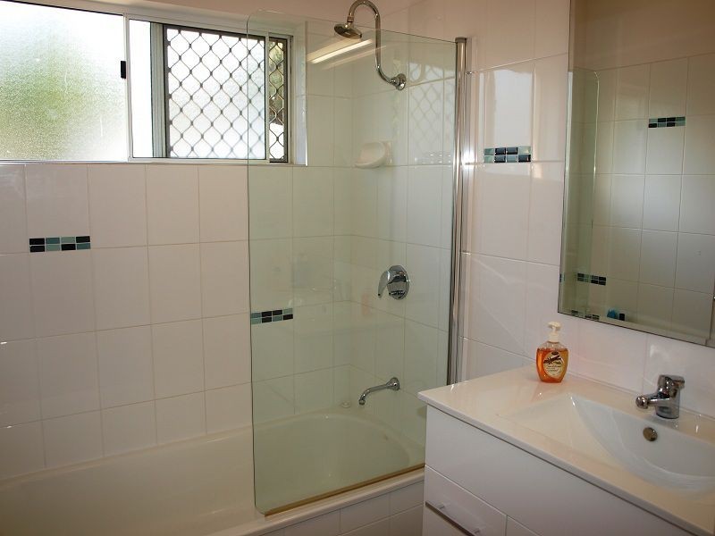 105 Coutts Drive, Bushland Beach QLD 4818