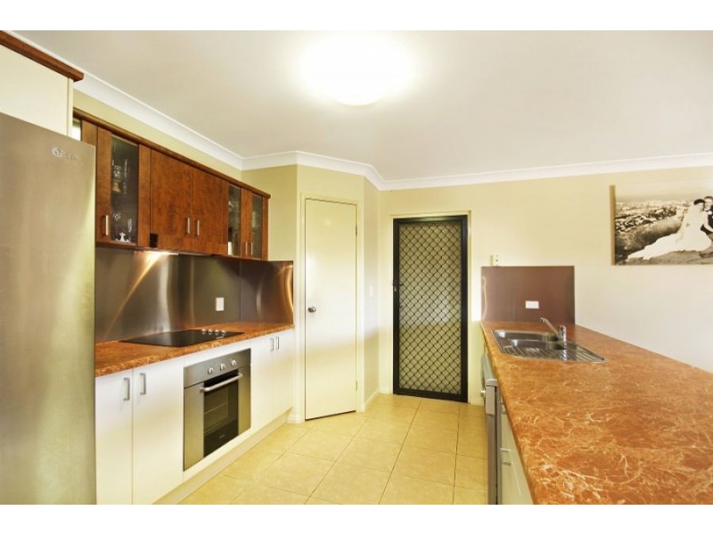 31 Tennessee Way, Kelso QLD 4815