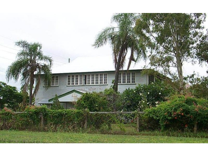 42 Nelson Street, South Townsville QLD 4810