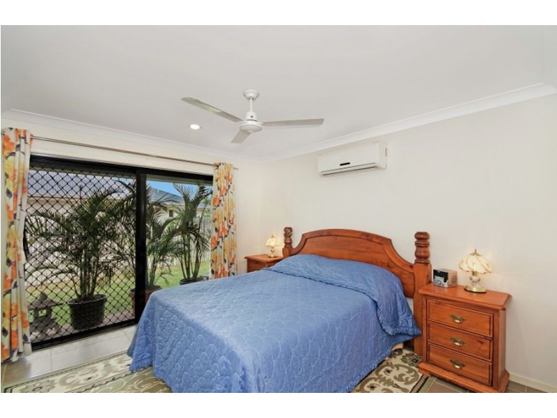 29 Limerick Way, Mount Low QLD 4818