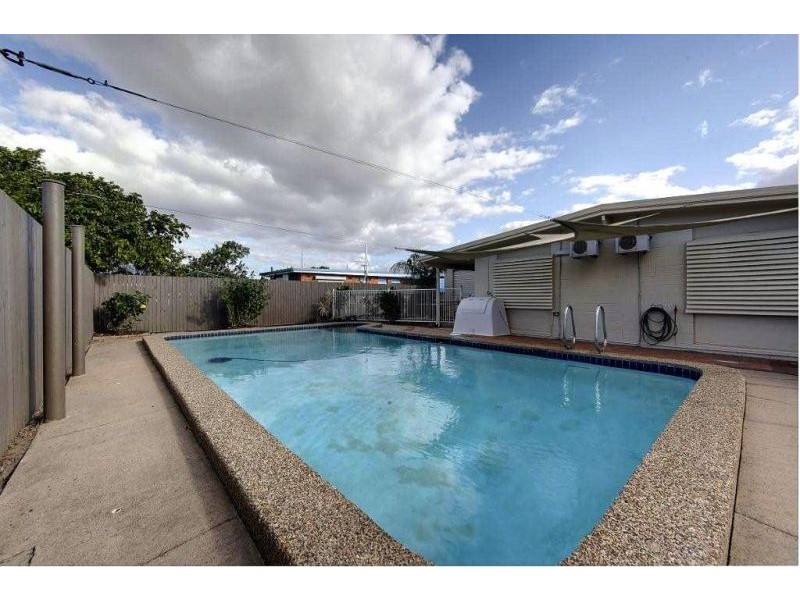 11 Haydon Crescent, Heatley QLD 4814