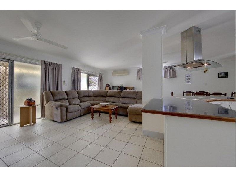 11 Haydon Crescent, Heatley QLD 4814