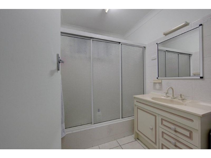 11 Haydon Crescent, Heatley QLD 4814