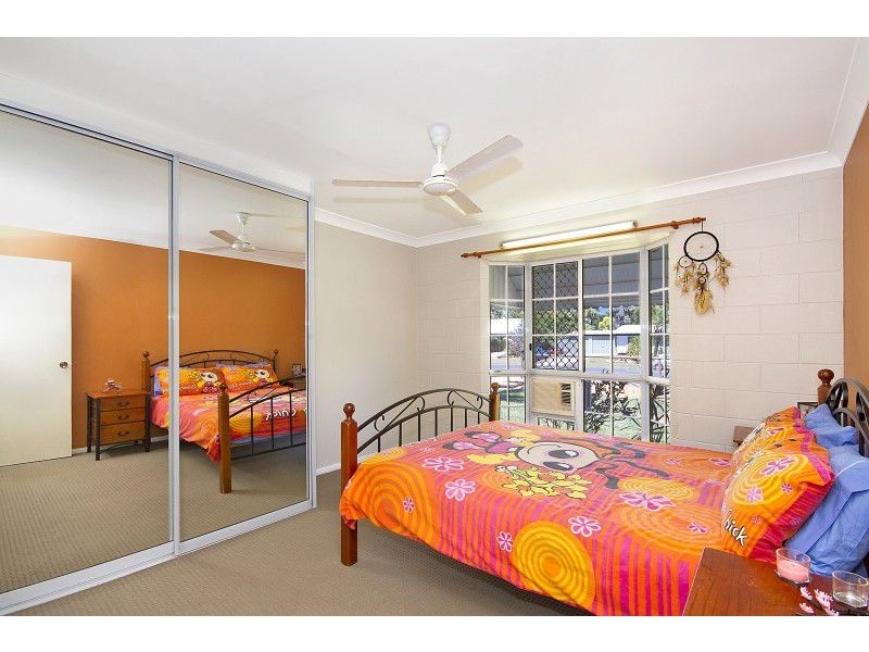 90 Coutts Drive, Bushland Beach QLD 4818