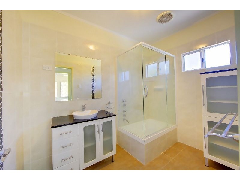 51 Tyrrell Street, Gulliver QLD 4812