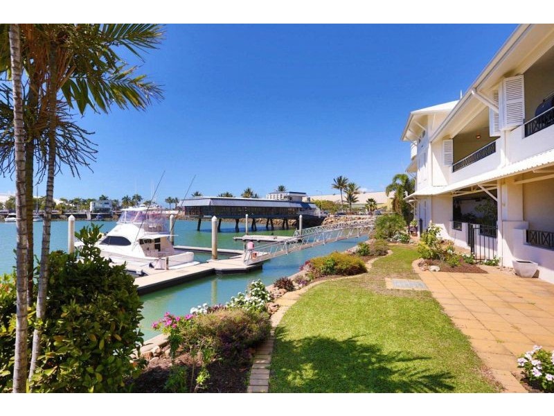 21/16 Sir Leslie Thiess Drive, Townsville City QLD 4810