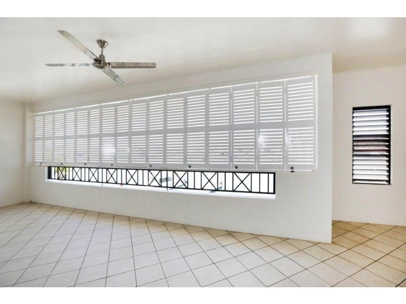 21/16 Sir Leslie Thiess Drive, Townsville City QLD 4810