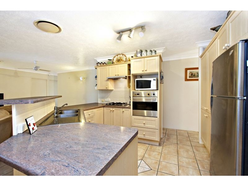 8 Sonata Place, Kirwan QLD 4817