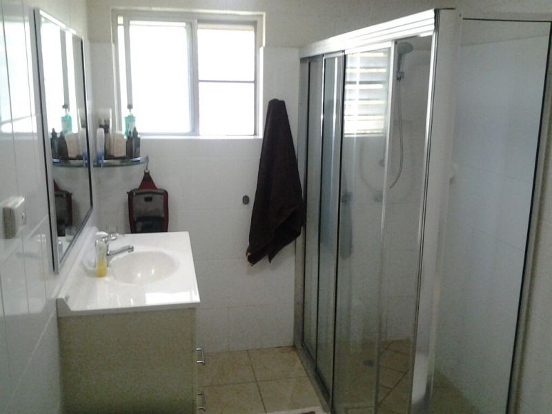 4/12 The Avenue, Hermit Park QLD 4812