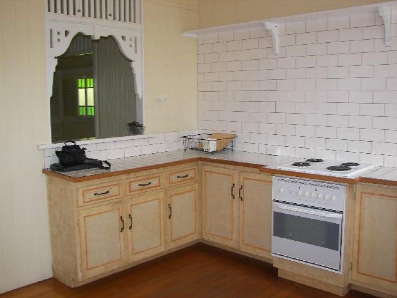 48 Armstrong Street, Hermit Park QLD 4812