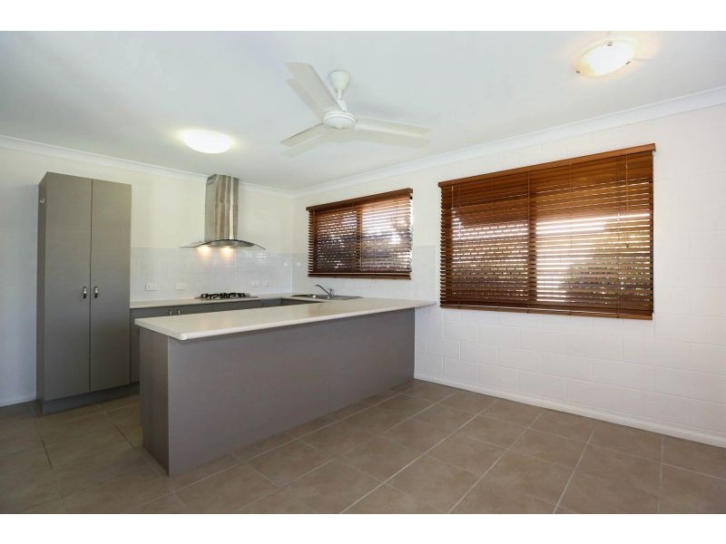 1/94 Chandler Street, Garbutt QLD 4814