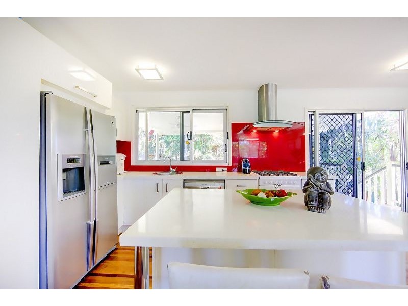 19 Davies Street, Mount Louisa QLD 4814