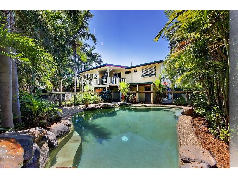 19 Davies Street, Mount Louisa QLD 4814