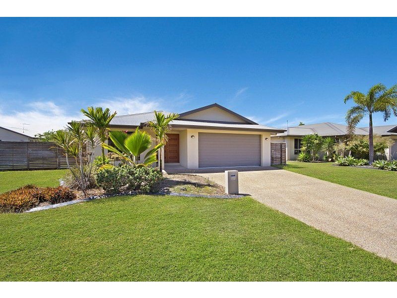 16 Eshelby Street, Bushland Beach QLD 4818