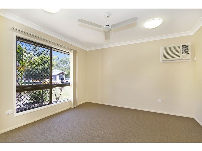 16 Eshelby Street, Bushland Beach QLD 4818