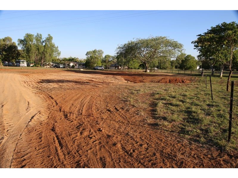 6 Felix Street, Charters Towers QLD 4820