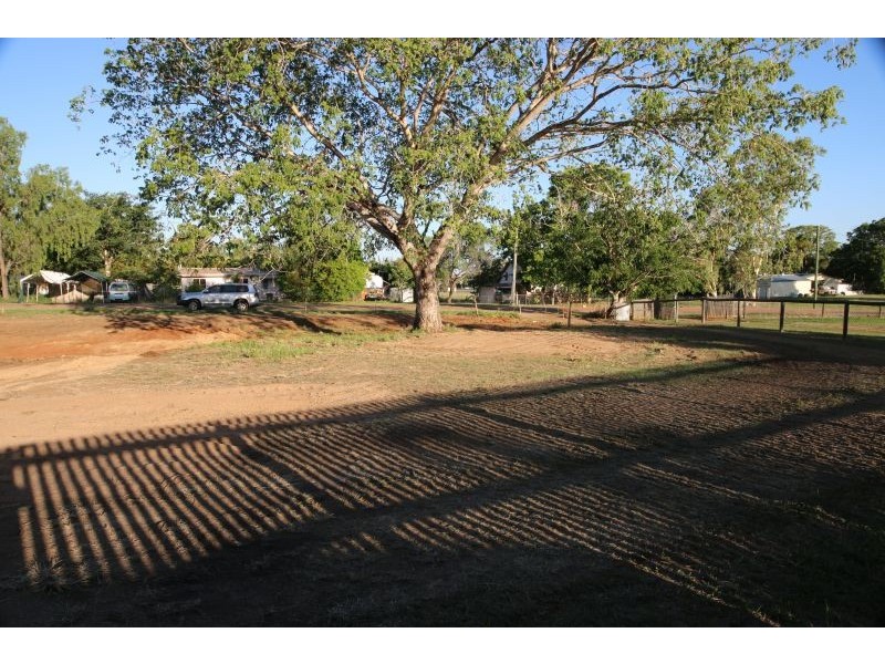 6 Felix Street, Charters Towers QLD 4820