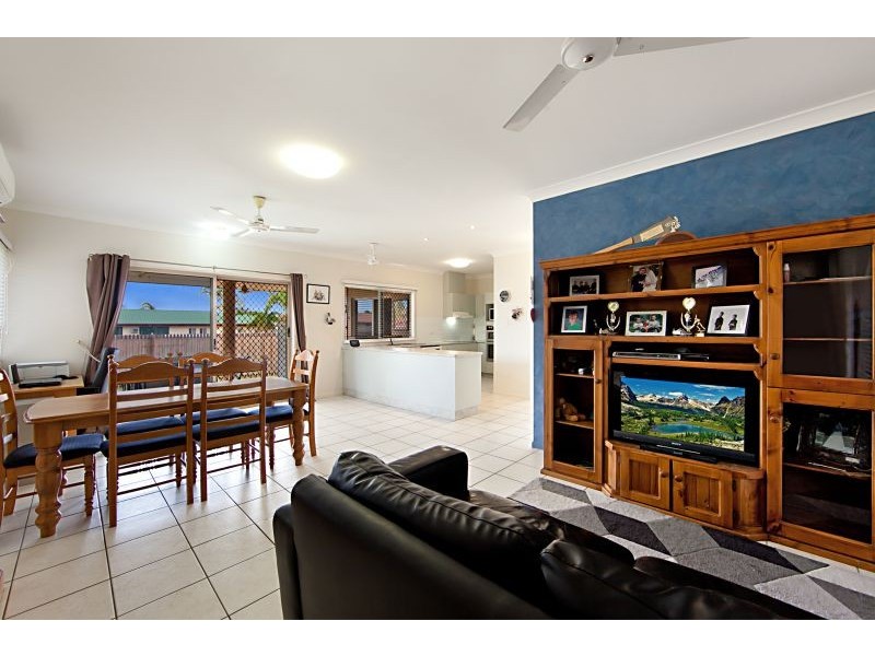 7 St Helens Dr, Mount Louisa QLD 4814