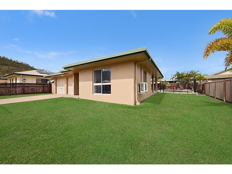 7 St Helens Dr, Mount Louisa QLD 4814