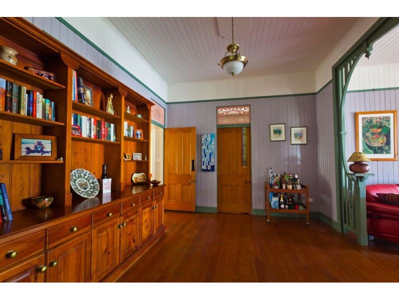 321 Stanley Street, North Ward QLD 4810