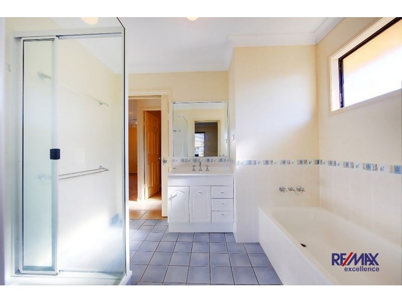 17 Wayne Street, Kelso QLD 4815