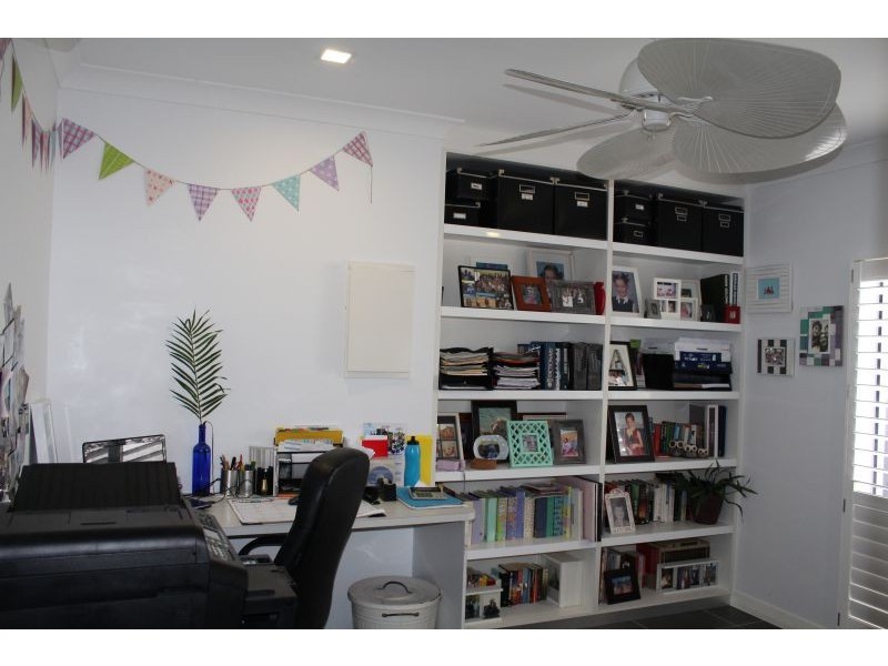 4 Reef Street, Saunders Beach QLD 4818