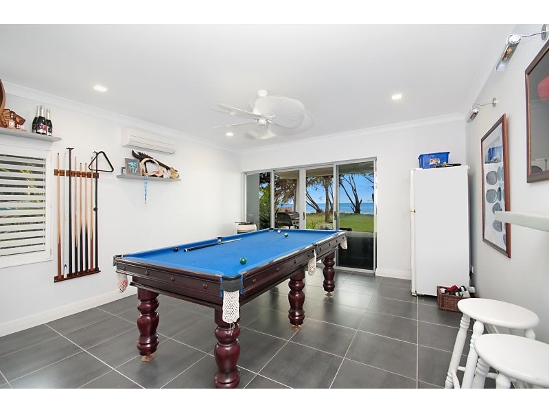 4 Reef Street, Saunders Beach QLD 4818