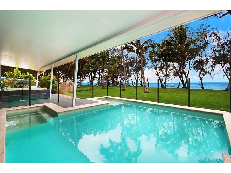 4 Reef Street, Saunders Beach QLD 4818