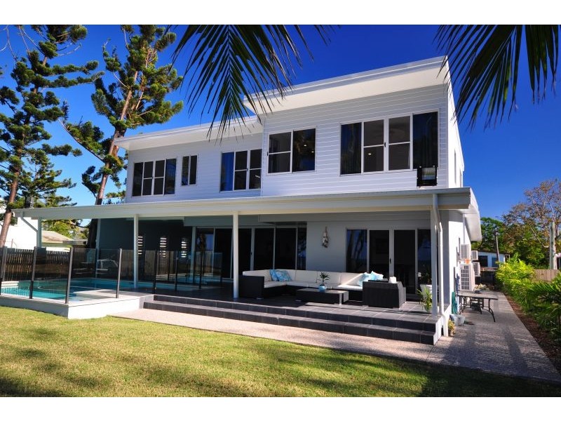 4 Reef Street, Saunders Beach QLD 4818